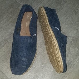 Men's Tom's